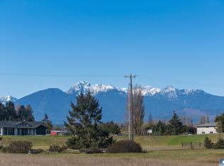 16 Roberson Rd, Sequim, WA 98382