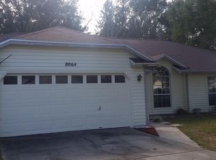 8064 Charmont Dr S, Jacksonville, FL 32277