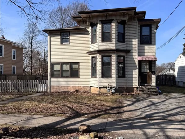 307 Highland Ave, East Syracuse, NY 13057