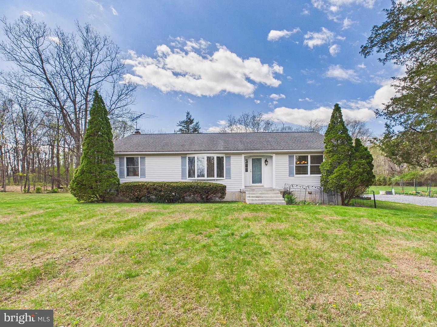779 Cider Dr photo 1