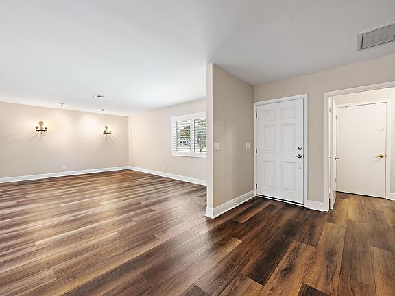 4th image of 18334 SE Tee Lane