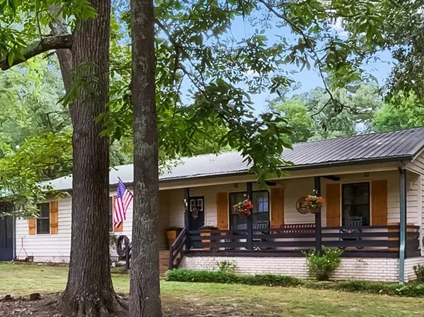 11 Harbour Rd NE, Rome, GA 30165