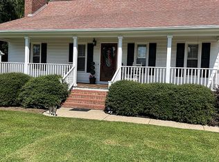 502 Beaver Dam Dr, Clinton, NC 28328