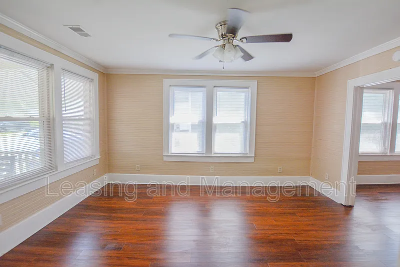 2 bed, 1.0 bath, 1080 sqft, $1,850 — Photo 4