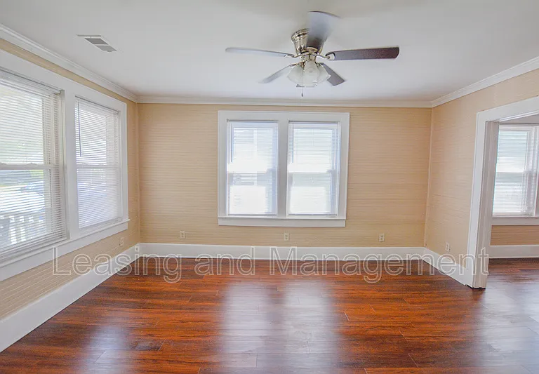 2041 Groveland Ave — Photo 4