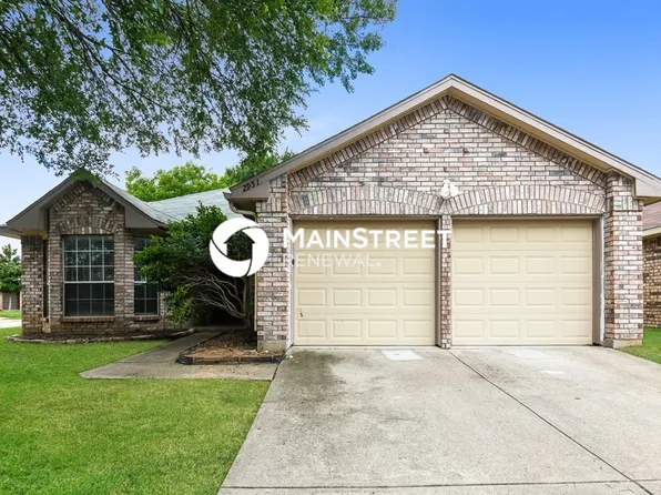 2951 Seguin Trl, Fort Worth, TX 76118