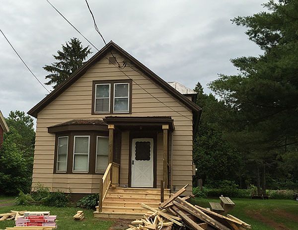 1st image of 721 Proctor Ave