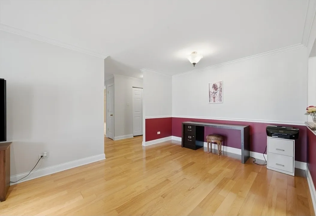 2 bed, 969 sqft, $1,700 — Photo 4