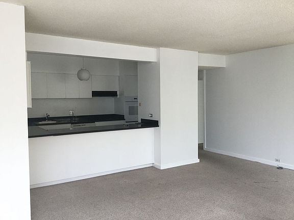 3rd image of 2351 Filbert St APT 201