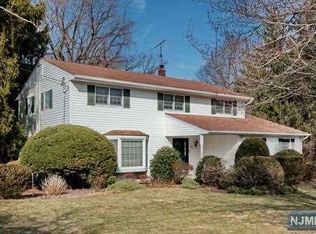 72 Clairmont Dr, Woodcliff Lake, NJ 07677