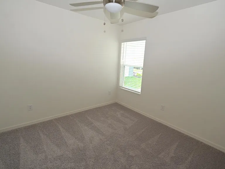 9532 Sandy Bluffs Cir — Photo 12