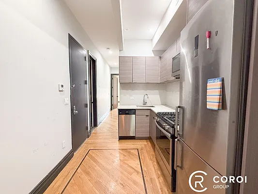 Rented by Coroi Corp | media 19