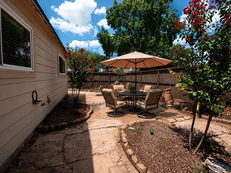 2303 Silver Sage Dr — Photo 23