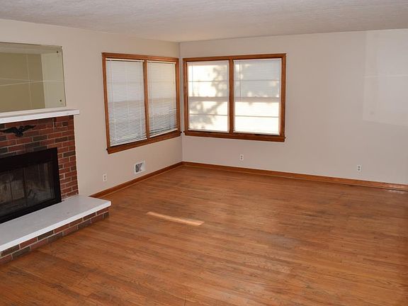 3rd image of 7113 Kromer Dr