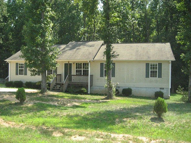 2nd image of 172 Pepperidge Ln