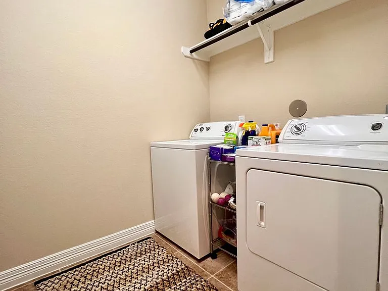 18607 Pelham Grove Ln — Photo 35