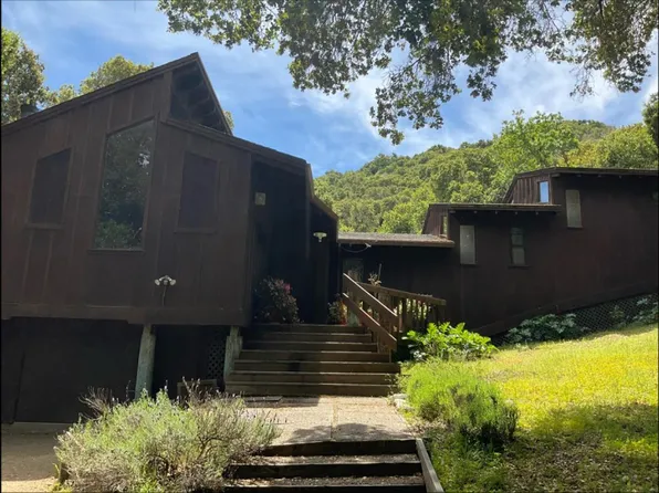 40 Camino De Travesia, Carmel Valley, CA 93924