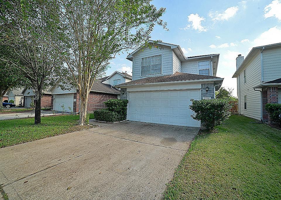 1st image of 15222 Grassington Dr