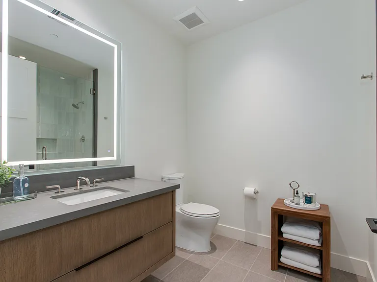 5000 N Camelback Ridge Dr #206 — Photo 11