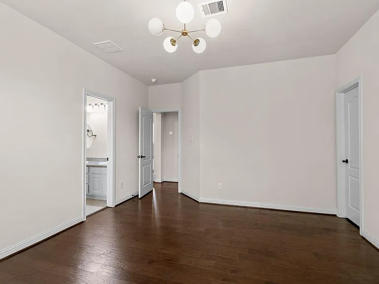 18900 N Bee Cave Springs Cir — Photo 33