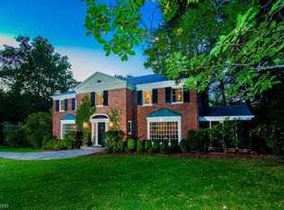 19 Stewart Rd, Essex Fells, NJ 07021