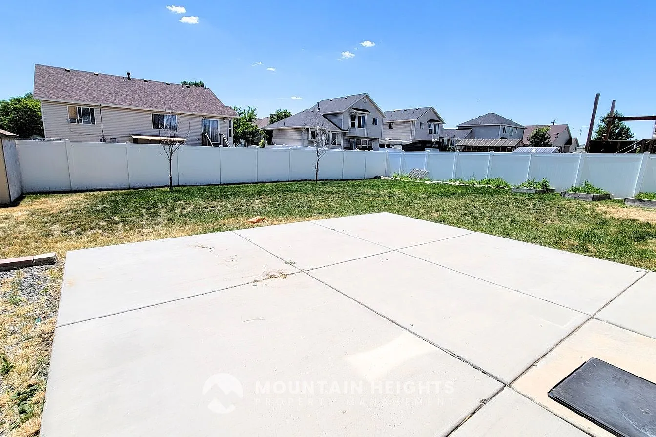 4 bed, 2.0 bath, 1510 sqft, $2,750 — Photo 4