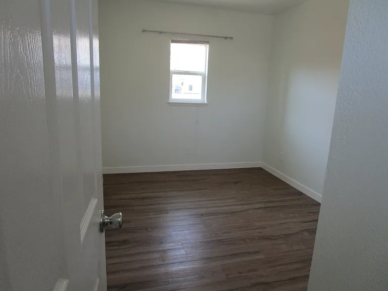 7021 S Lawrence St #B — Photo 7