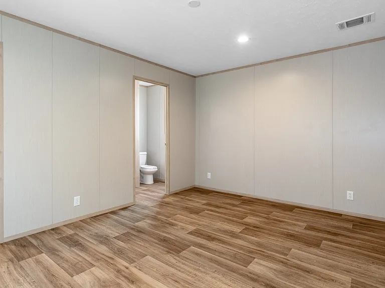 6310 Strawberry Dr — Photo 10