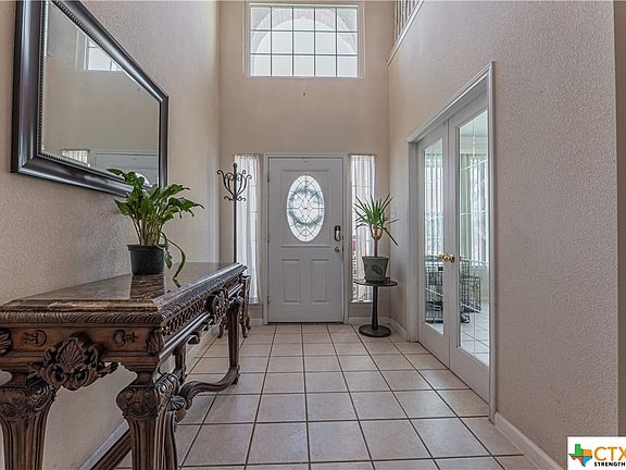 5th image of 701 Bighorn Dr