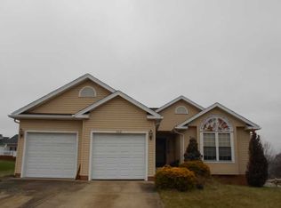 202 Lawrence Ct, Gibsonia, PA 15044