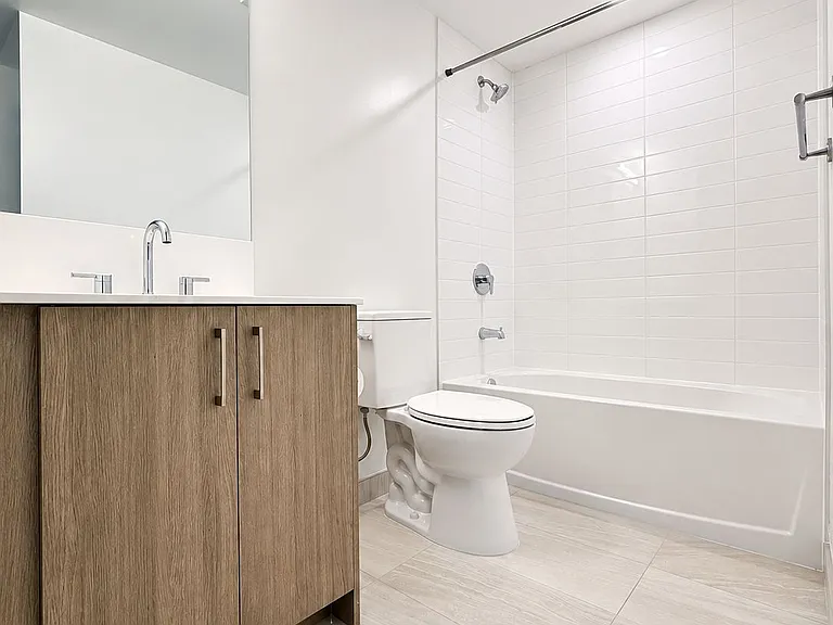 4010 Eglinton Ave W #319 — Photo 10