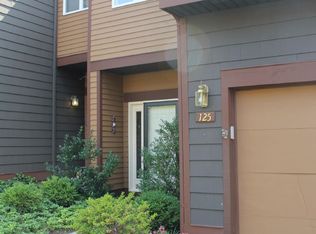 125 Hempstead Ct #J-3, Madison, NJ 07940