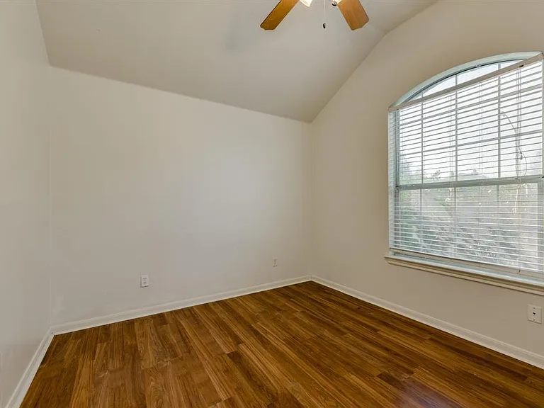 6007 Lone Star Ct — Photo 9