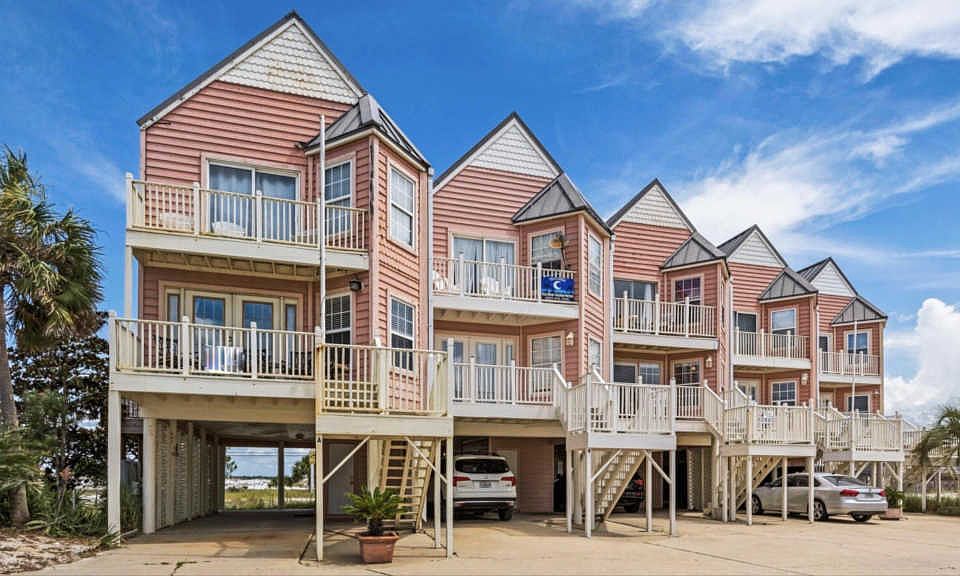 1st image of 7844 Gulf Blvd APT C