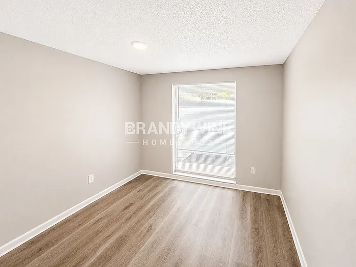 8524 Pinehurst Dr — Photo 17