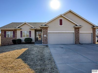20187 B St, Omaha, NE, 68130