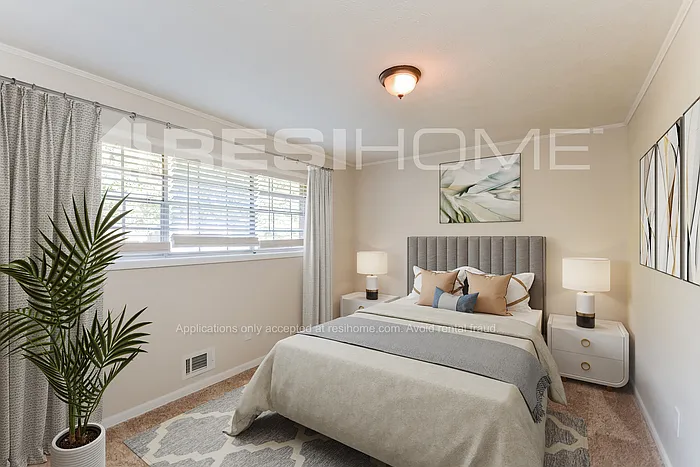 7432 Meadows Dr — Photo 5