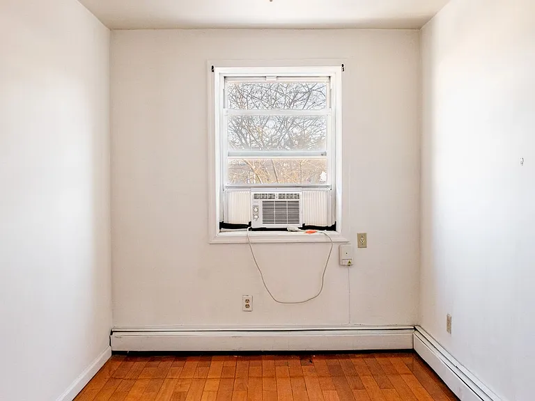 71 Clermont Ave #B — Photo 6