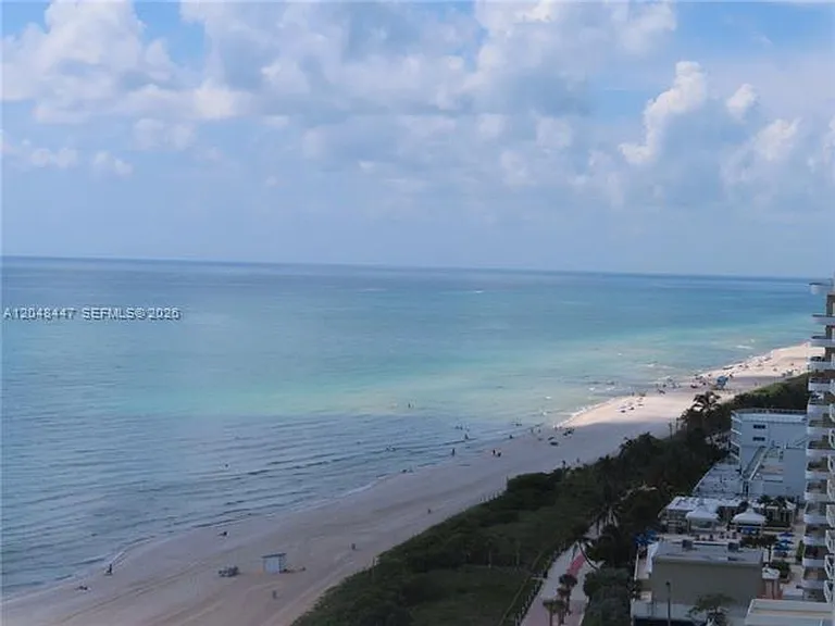 5701 Collins Avenue Cu #1703 — Photo 29