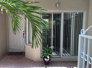 10253 NW 52nd Ln, Doral, FL 33178