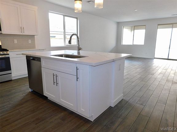 4th image of 3303 Blacksmith Way
