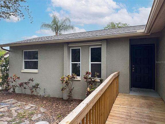 3rd image of 5122 Brookside Ln