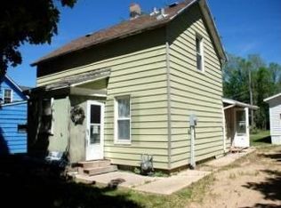 214 3rd St N, Saint James, MN 56081