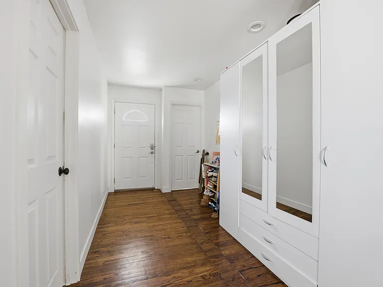 6250 Dorothy Dr — Photo 11