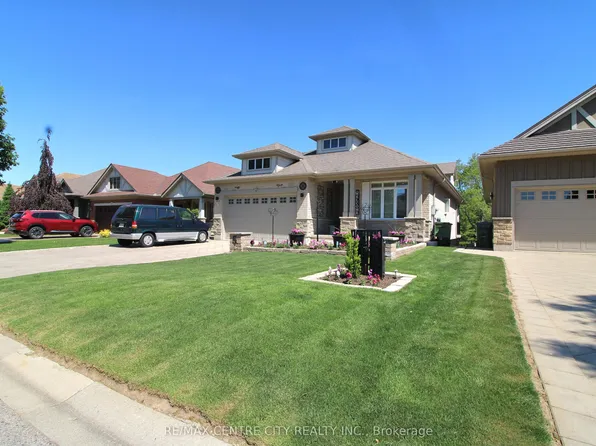 5 Cherry Blossom Ln, Saint Thomas, ON N5R 0B3
