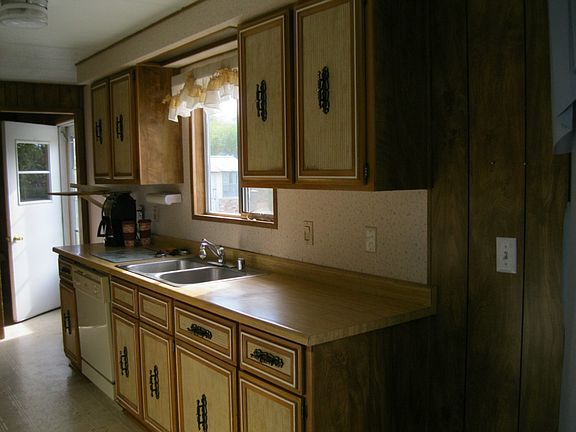 3rd image of 326 34th St NW