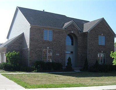 1st image of 304 W Canford Park