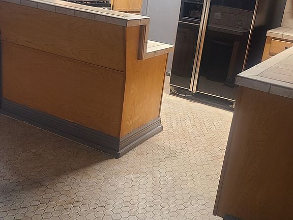 4th image of 127 Dublin Ave