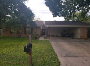 915 Center St, Lockhart, TX 78644