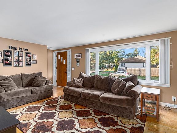 2nd image of 36 Hawkins Blvd
